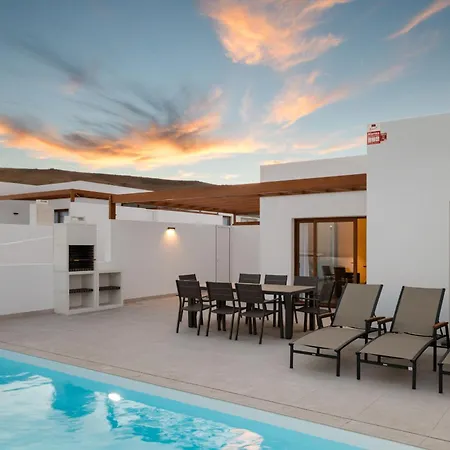 빌라 Anisa - Vipvipvillas *